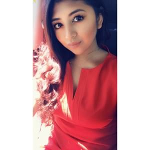 Meet your Posher, Carolina